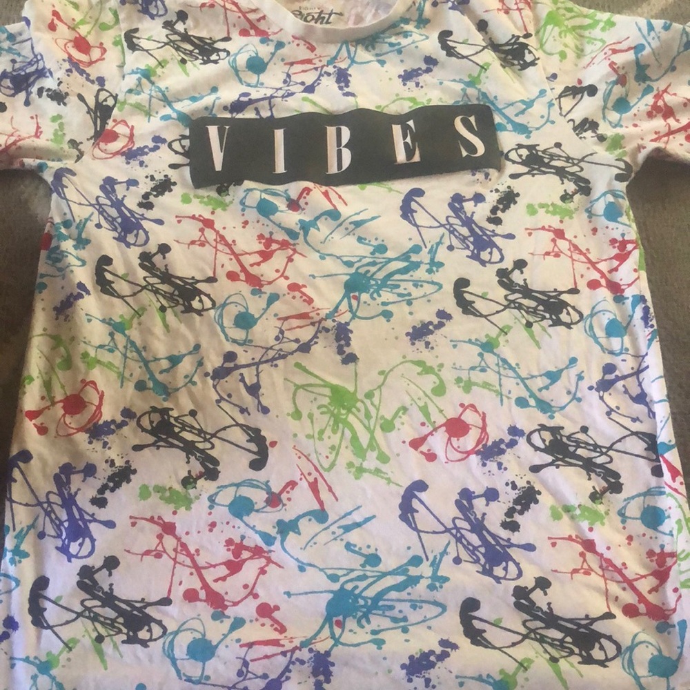 Tee shirt